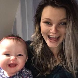 Meet your Posher, Kelly